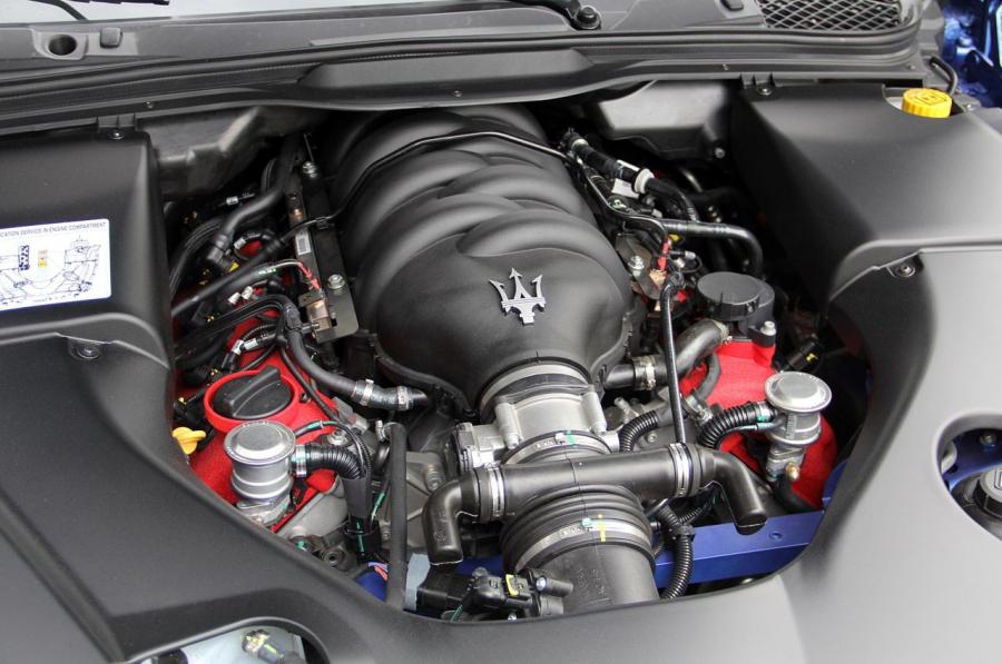  Maserati GranTurismo Sport 2013 года  (фото 32 из 56)